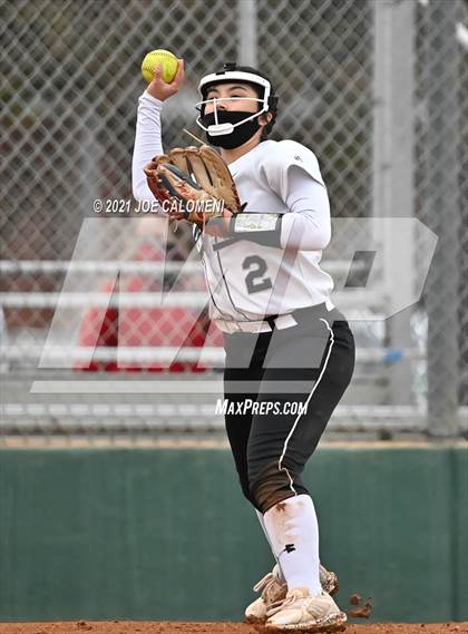 Thumbnail 1 in Clark vs Harlandale (NEISD Tournament) photogallery.