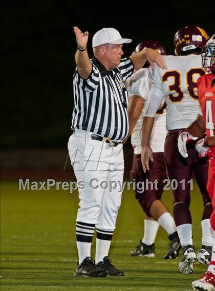 Thumbnail 1 in Glendora vs. West Covina photogallery.