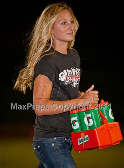Thumbnail 3 in Glendora vs. West Covina photogallery.