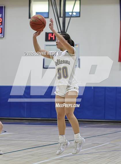 Thumbnail 2 in Irvington @ Pelham Memorial (NYSPHSAA Section 1 Class A Quarter Final) photogallery.