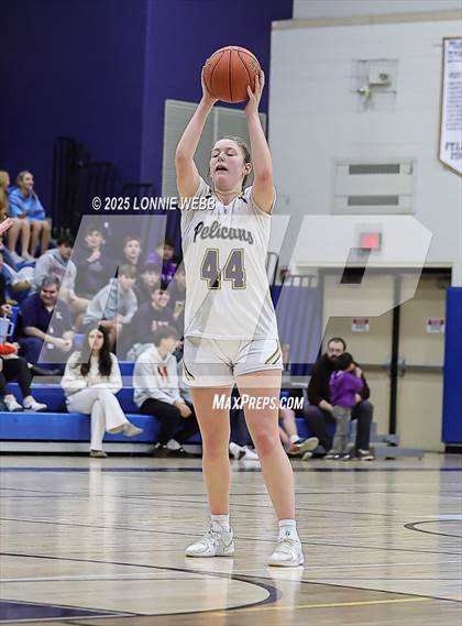 Thumbnail 2 in Irvington @ Pelham Memorial (NYSPHSAA Section 1 Class A Quarter Final) photogallery.