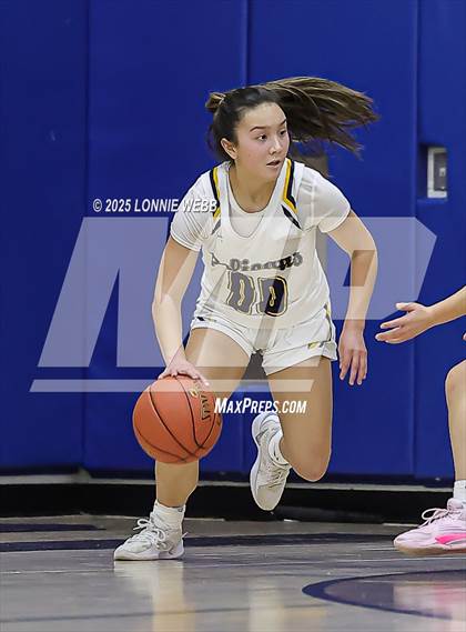 Thumbnail 1 in Irvington @ Pelham Memorial (NYSPHSAA Section 1 Class A Quarter Final) photogallery.