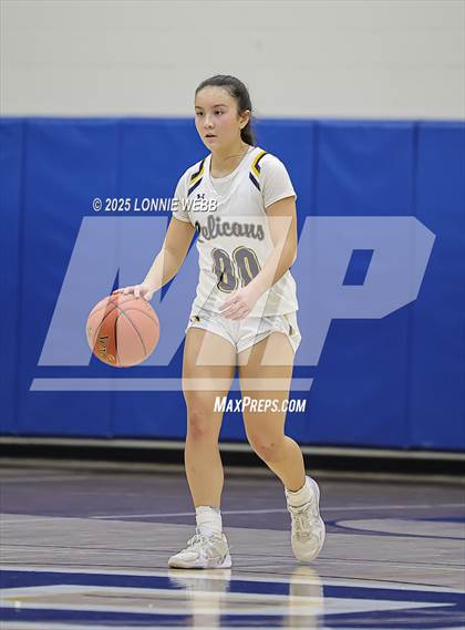 Thumbnail 2 in Irvington @ Pelham Memorial (NYSPHSAA Section 1 Class A Quarter Final) photogallery.