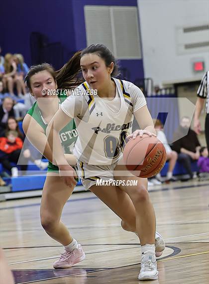 Thumbnail 3 in Irvington @ Pelham Memorial (NYSPHSAA Section 1 Class A Quarter Final) photogallery.