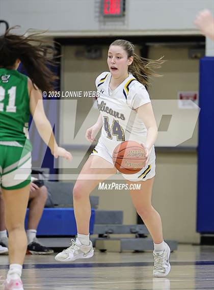 Thumbnail 3 in Irvington @ Pelham Memorial (NYSPHSAA Section 1 Class A Quarter Final) photogallery.