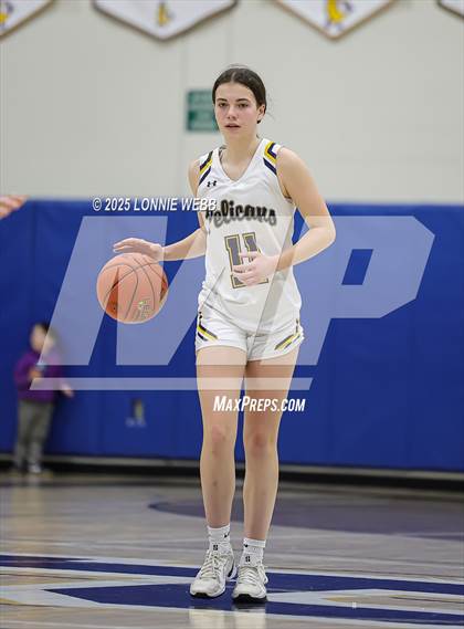 Thumbnail 3 in Irvington @ Pelham Memorial (NYSPHSAA Section 1 Class A Quarter Final) photogallery.