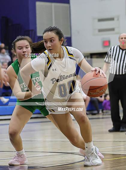 Thumbnail 2 in Irvington @ Pelham Memorial (NYSPHSAA Section 1 Class A Quarter Final) photogallery.