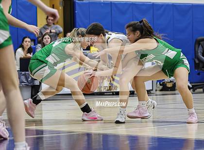 Thumbnail 1 in Irvington @ Pelham Memorial (NYSPHSAA Section 1 Class A Quarter Final) photogallery.
