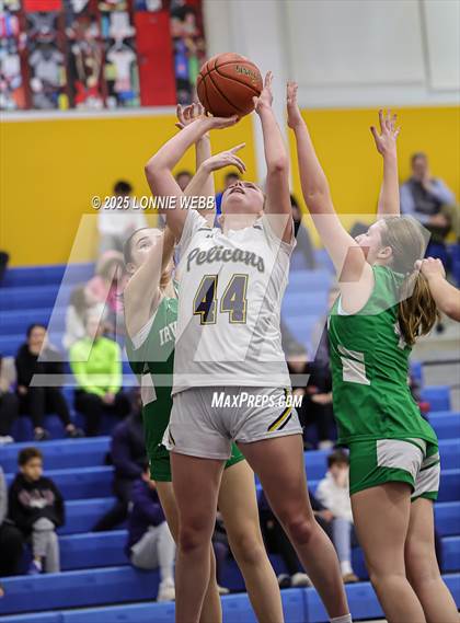 Thumbnail 3 in Irvington @ Pelham Memorial (NYSPHSAA Section 1 Class A Quarter Final) photogallery.