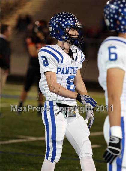 Thumbnail 3 in Van Alstyne vs. Gilmer (3A Division 2 Regional Playoff) photogallery.
