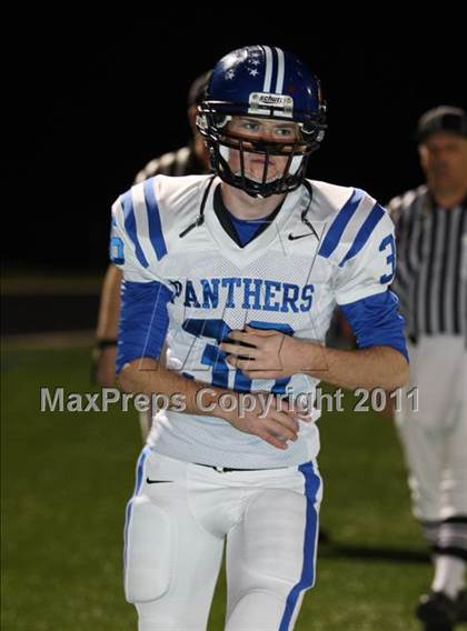 Thumbnail 1 in Van Alstyne vs. Gilmer (3A Division 2 Regional Playoff) photogallery.