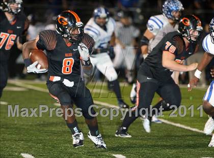 Thumbnail 1 in Van Alstyne vs. Gilmer (3A Division 2 Regional Playoff) photogallery.