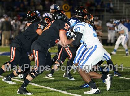 Thumbnail 3 in Van Alstyne vs. Gilmer (3A Division 2 Regional Playoff) photogallery.