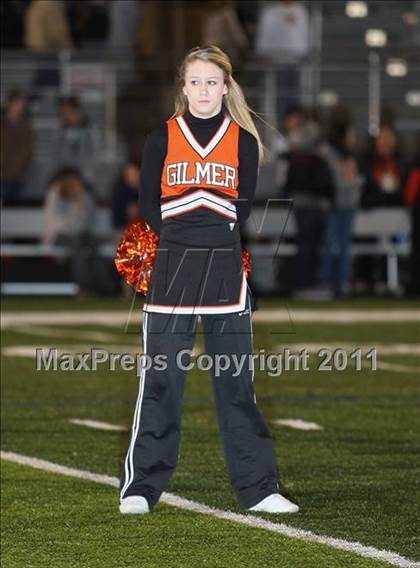 Thumbnail 2 in Van Alstyne vs. Gilmer (3A Division 2 Regional Playoff) photogallery.
