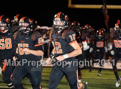 Thumbnail 2 in Van Alstyne vs. Gilmer (3A Division 2 Regional Playoff) photogallery.