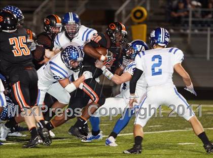 Thumbnail 3 in Van Alstyne vs. Gilmer (3A Division 2 Regional Playoff) photogallery.