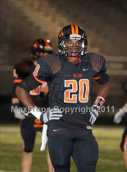 Thumbnail 2 in Van Alstyne vs. Gilmer (3A Division 2 Regional Playoff) photogallery.
