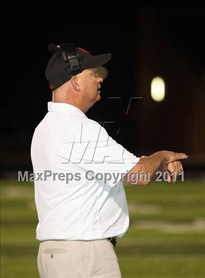 Thumbnail 2 in Van Alstyne vs. Gilmer (3A Division 2 Regional Playoff) photogallery.