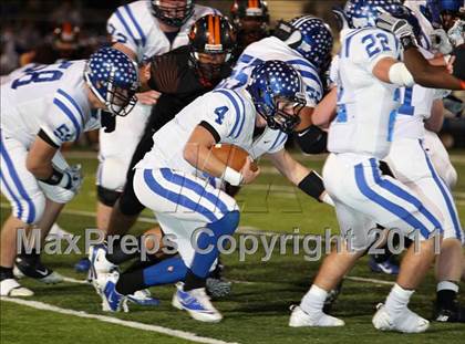 Thumbnail 2 in Van Alstyne vs. Gilmer (3A Division 2 Regional Playoff) photogallery.