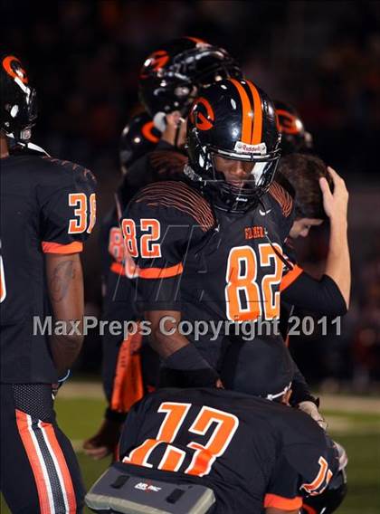Thumbnail 2 in Van Alstyne vs. Gilmer (3A Division 2 Regional Playoff) photogallery.