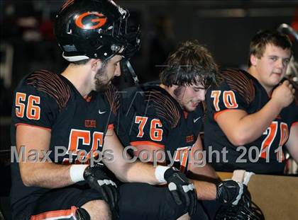 Thumbnail 1 in Van Alstyne vs. Gilmer (3A Division 2 Regional Playoff) photogallery.