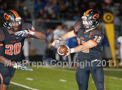 Thumbnail 2 in Van Alstyne vs. Gilmer (3A Division 2 Regional Playoff) photogallery.