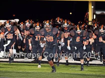 Thumbnail 3 in Van Alstyne vs. Gilmer (3A Division 2 Regional Playoff) photogallery.