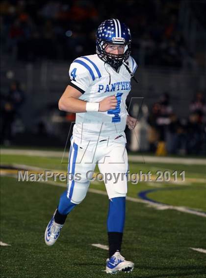 Thumbnail 2 in Van Alstyne vs. Gilmer (3A Division 2 Regional Playoff) photogallery.