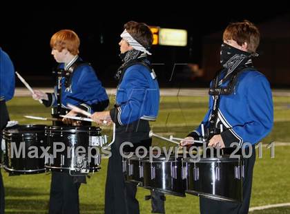 Thumbnail 2 in Van Alstyne vs. Gilmer (3A Division 2 Regional Playoff) photogallery.