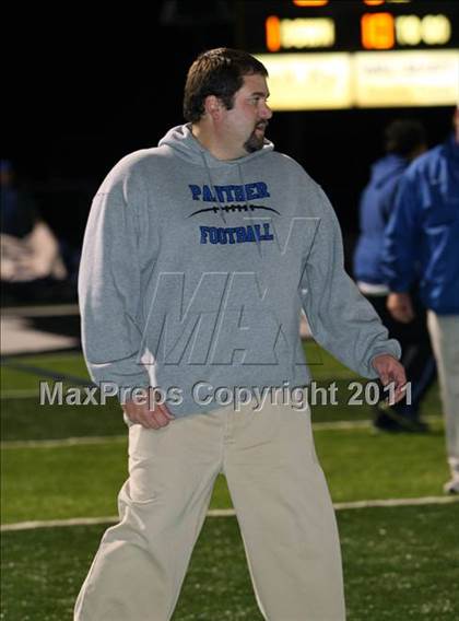 Thumbnail 3 in Van Alstyne vs. Gilmer (3A Division 2 Regional Playoff) photogallery.