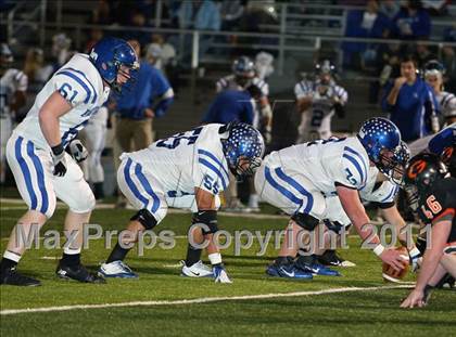 Thumbnail 2 in Van Alstyne vs. Gilmer (3A Division 2 Regional Playoff) photogallery.
