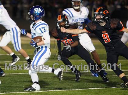 Thumbnail 1 in Van Alstyne vs. Gilmer (3A Division 2 Regional Playoff) photogallery.