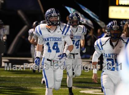 Thumbnail 2 in Van Alstyne vs. Gilmer (3A Division 2 Regional Playoff) photogallery.