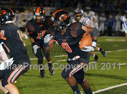 Thumbnail 1 in Van Alstyne vs. Gilmer (3A Division 2 Regional Playoff) photogallery.