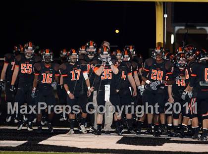 Thumbnail 2 in Van Alstyne vs. Gilmer (3A Division 2 Regional Playoff) photogallery.