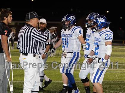 Thumbnail 3 in Van Alstyne vs. Gilmer (3A Division 2 Regional Playoff) photogallery.