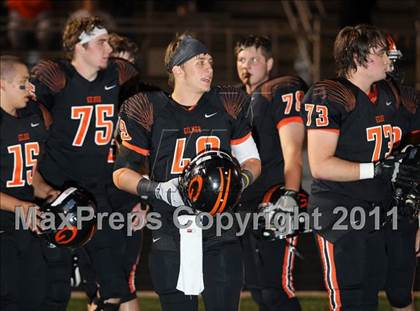 Thumbnail 1 in Van Alstyne vs. Gilmer (3A Division 2 Regional Playoff) photogallery.