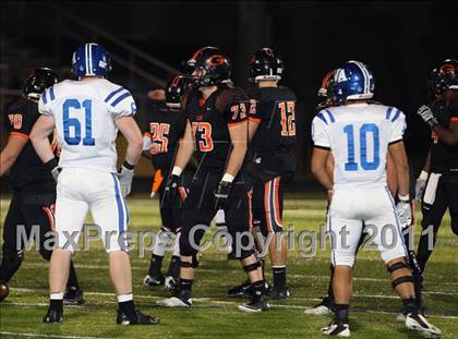 Thumbnail 1 in Van Alstyne vs. Gilmer (3A Division 2 Regional Playoff) photogallery.
