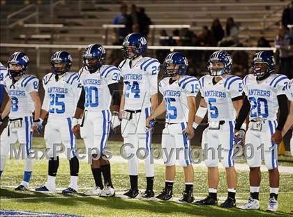 Thumbnail 3 in Van Alstyne vs. Gilmer (3A Division 2 Regional Playoff) photogallery.