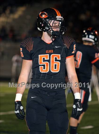 Thumbnail 1 in Van Alstyne vs. Gilmer (3A Division 2 Regional Playoff) photogallery.