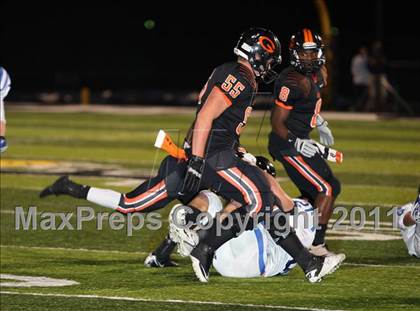 Thumbnail 3 in Van Alstyne vs. Gilmer (3A Division 2 Regional Playoff) photogallery.