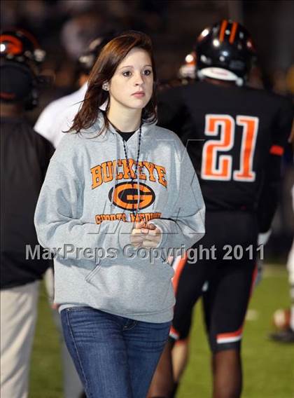 Thumbnail 2 in Van Alstyne vs. Gilmer (3A Division 2 Regional Playoff) photogallery.
