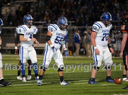 Thumbnail 3 in Van Alstyne vs. Gilmer (3A Division 2 Regional Playoff) photogallery.