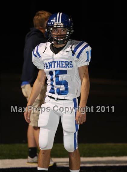 Thumbnail 1 in Van Alstyne vs. Gilmer (3A Division 2 Regional Playoff) photogallery.