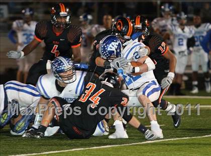 Thumbnail 3 in Van Alstyne vs. Gilmer (3A Division 2 Regional Playoff) photogallery.