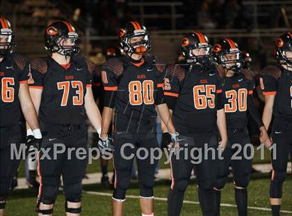 Thumbnail 1 in Van Alstyne vs. Gilmer (3A Division 2 Regional Playoff) photogallery.