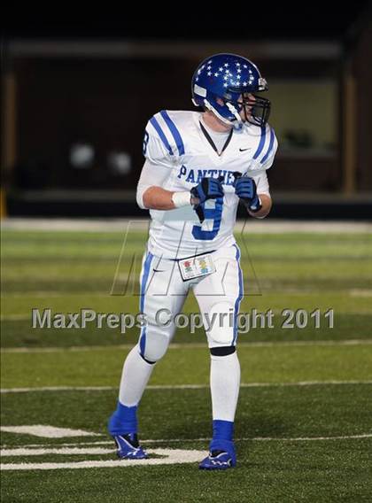 Thumbnail 2 in Van Alstyne vs. Gilmer (3A Division 2 Regional Playoff) photogallery.