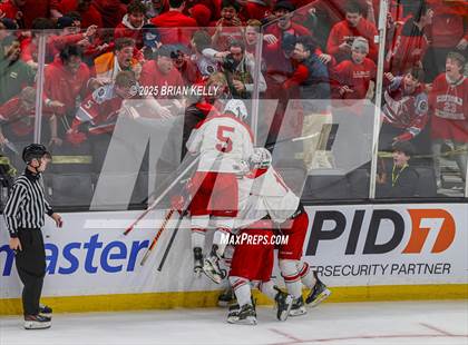 Thumbnail 3 in Catholic Memorial vs St. John's (MIAA Division 1 Final) photogallery.
