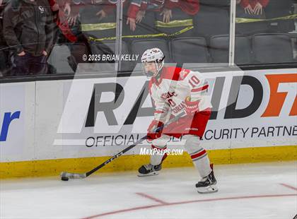 Thumbnail 2 in Catholic Memorial vs St. John's (MIAA Division 1 Final) photogallery.