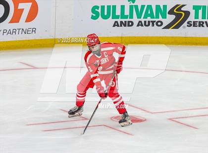 Thumbnail 2 in Catholic Memorial vs St. John's (MIAA Division 1 Final) photogallery.
